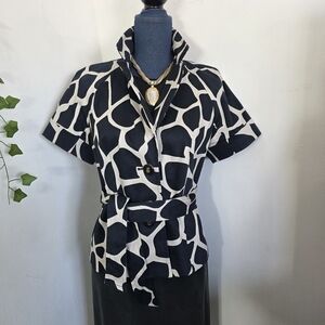 East 5th Navy Blue and White Giraffe Print Short Sleeve Jacket Belted